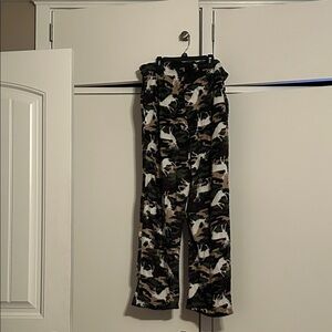 Essentials Men's Camouflage Cargo Pants